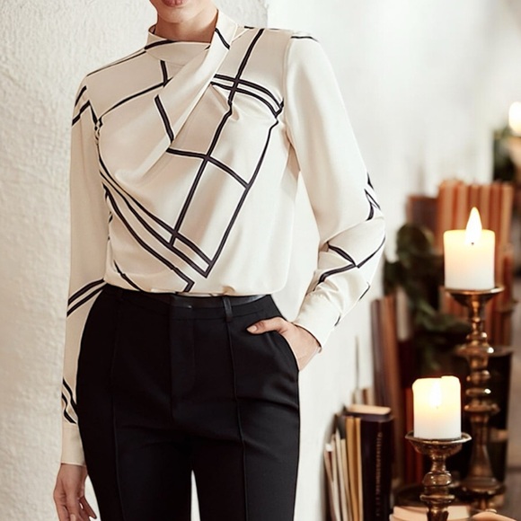 NWT Women's Geometric-Print Blouse - Picture 10 of 16